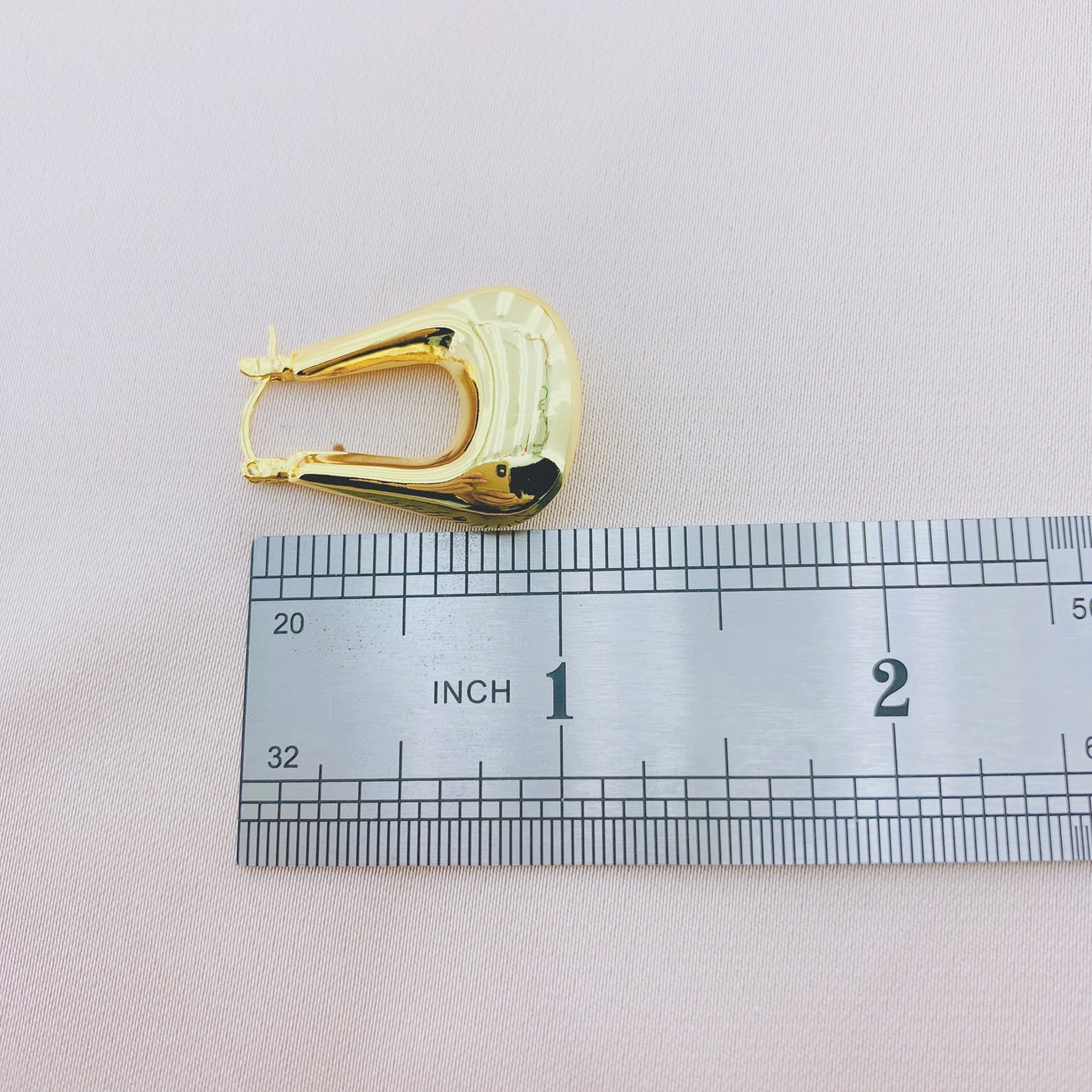 Women's Fashion Hollow Hoop Earring