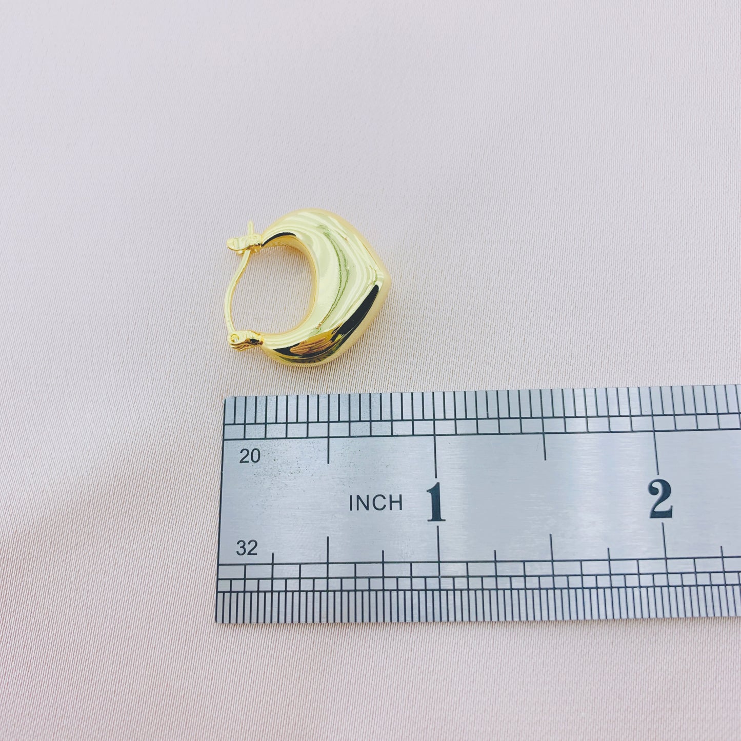 Women's Fashion Hollow Hoop Earring