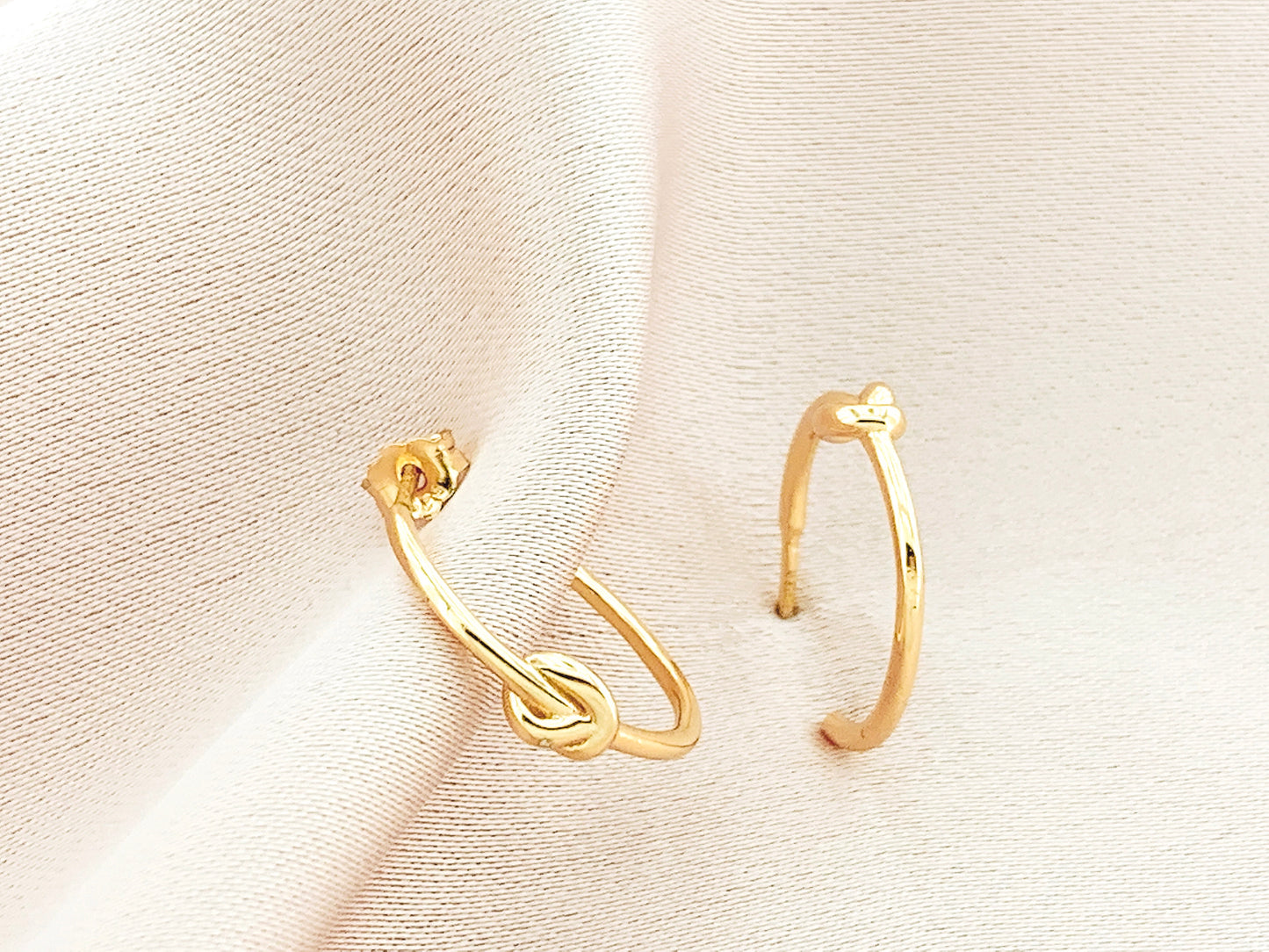 925 Silver Love Knot Hoop Earring