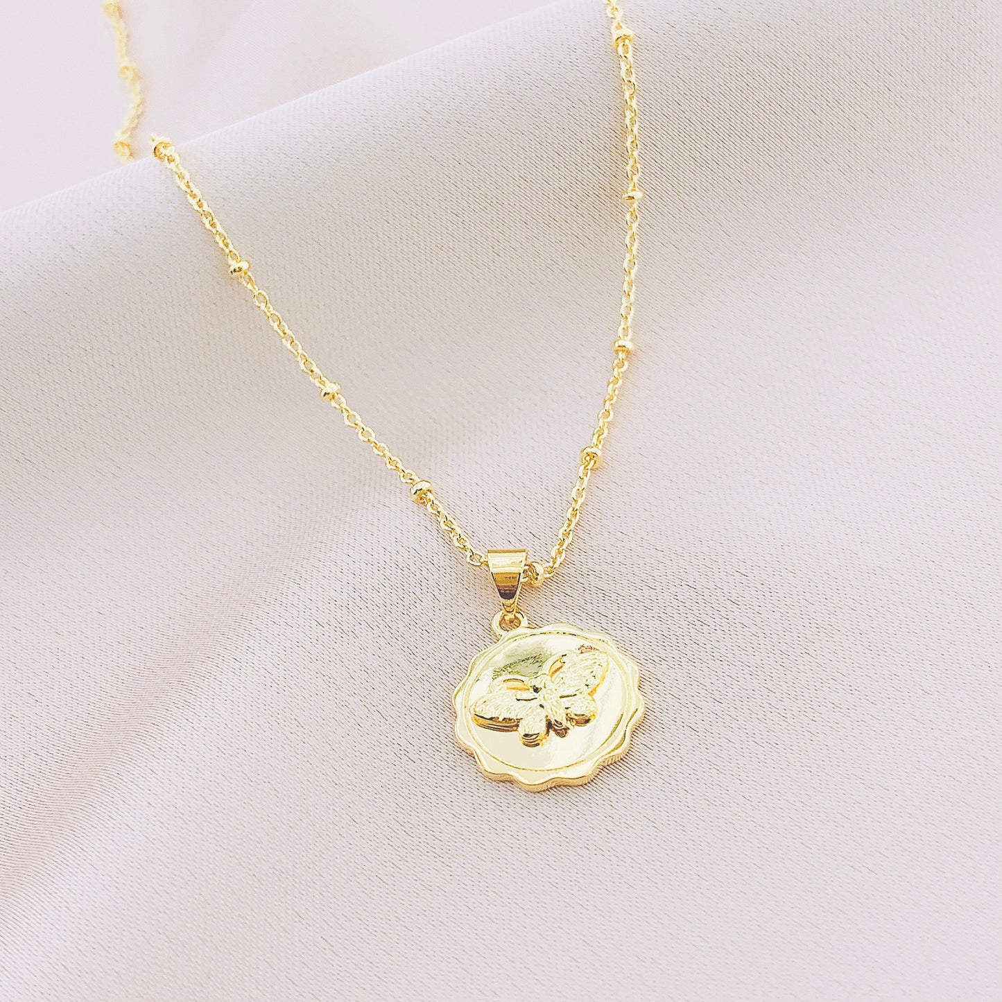 Women's Fashion Animal Butterfly Pendant Necklace
