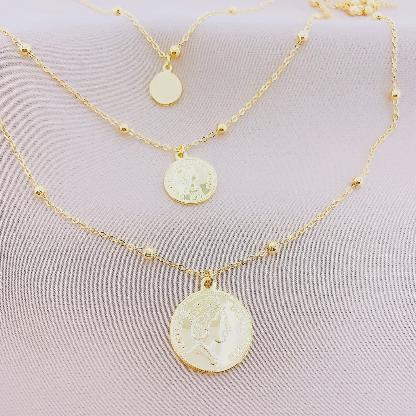 Women's Queen Elizabeth Layered Coin Necklace
