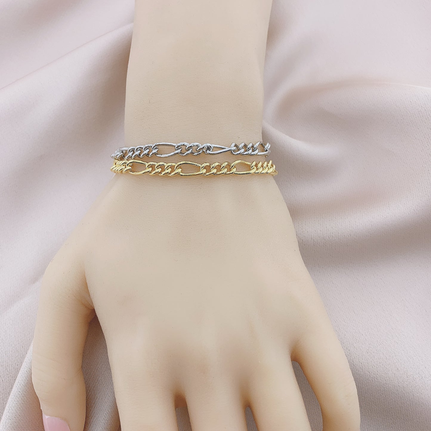 Women's Fashion Figaro Chain Bracelet