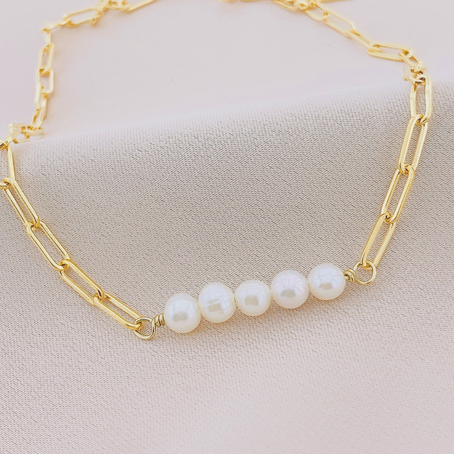 Women's Fashion Pearl Necklace